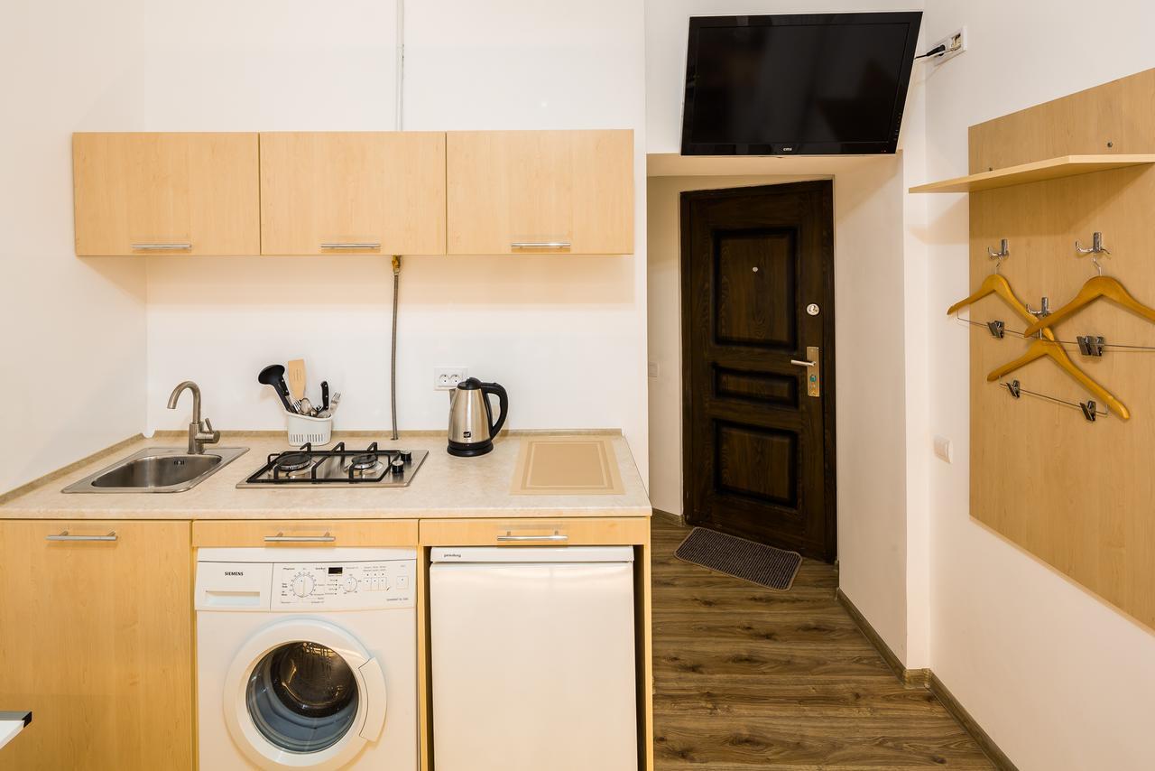 Apartment On Sholom Aleykhema 8 ลวีฟ ภายนอก รูปภาพ