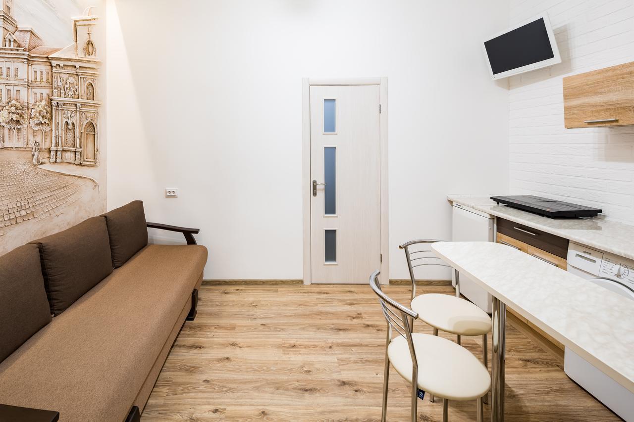 Apartment On Sholom Aleykhema 8 ลวีฟ ภายนอก รูปภาพ