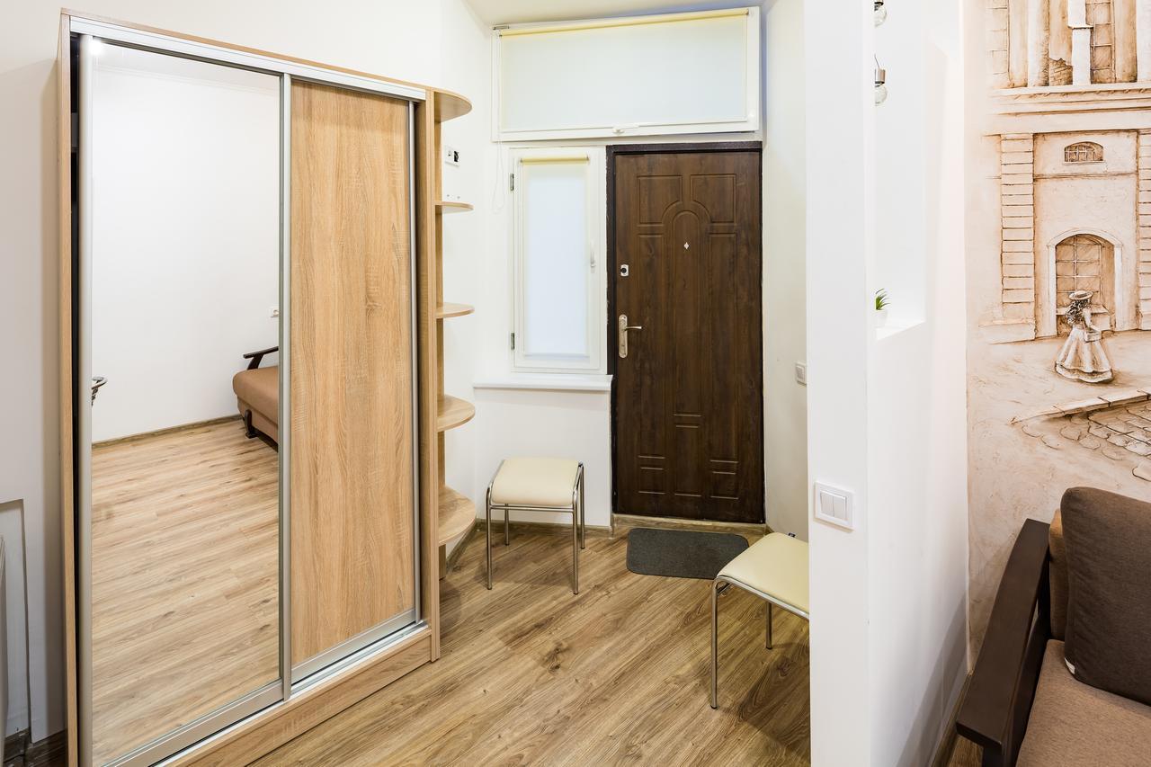 Apartment On Sholom Aleykhema 8 ลวีฟ ภายนอก รูปภาพ